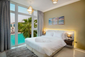 Luxurious 6-Bedroom Villa with Scenic Views